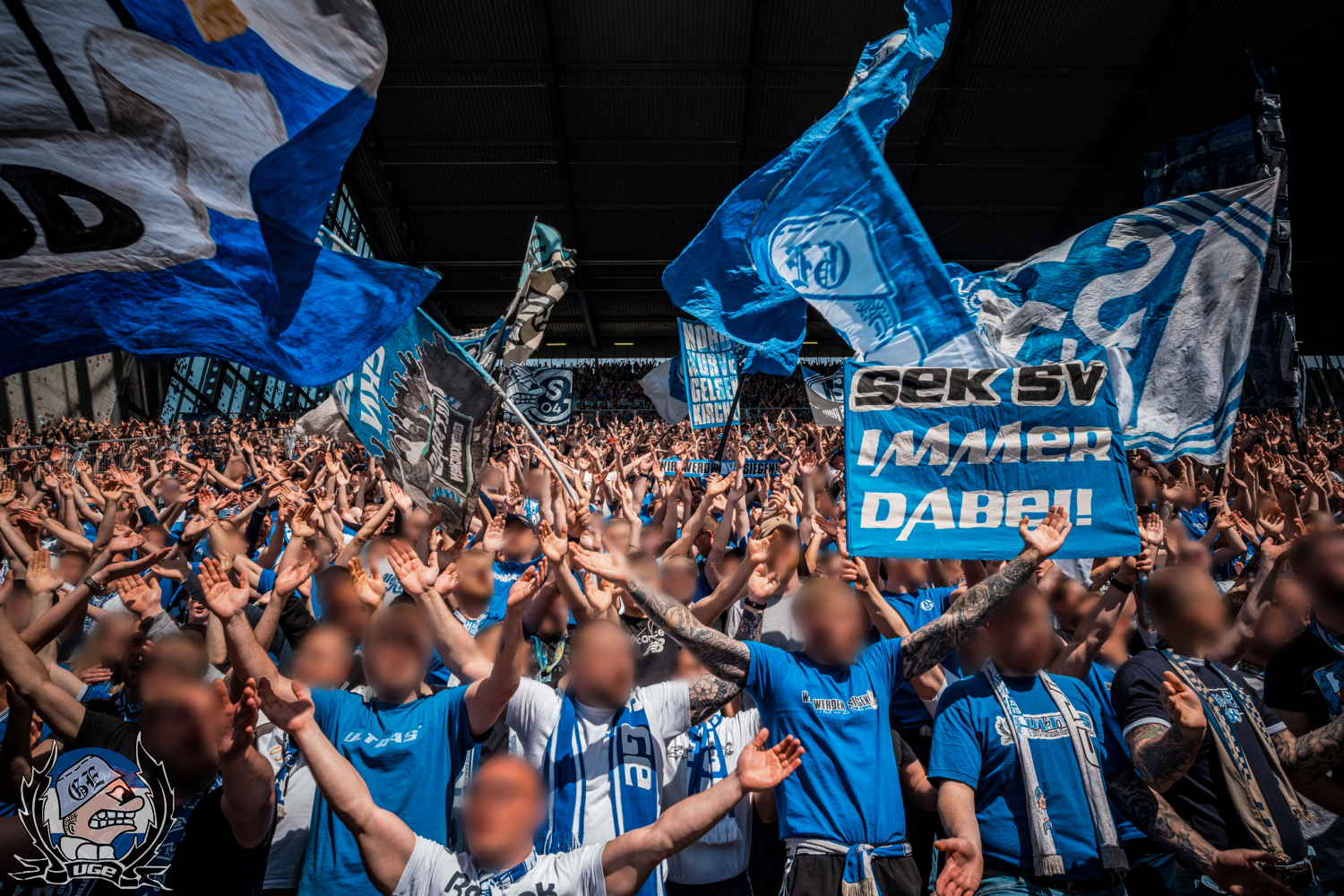 WEB_011_20250427_2BL_31_FCK_A_JA_076