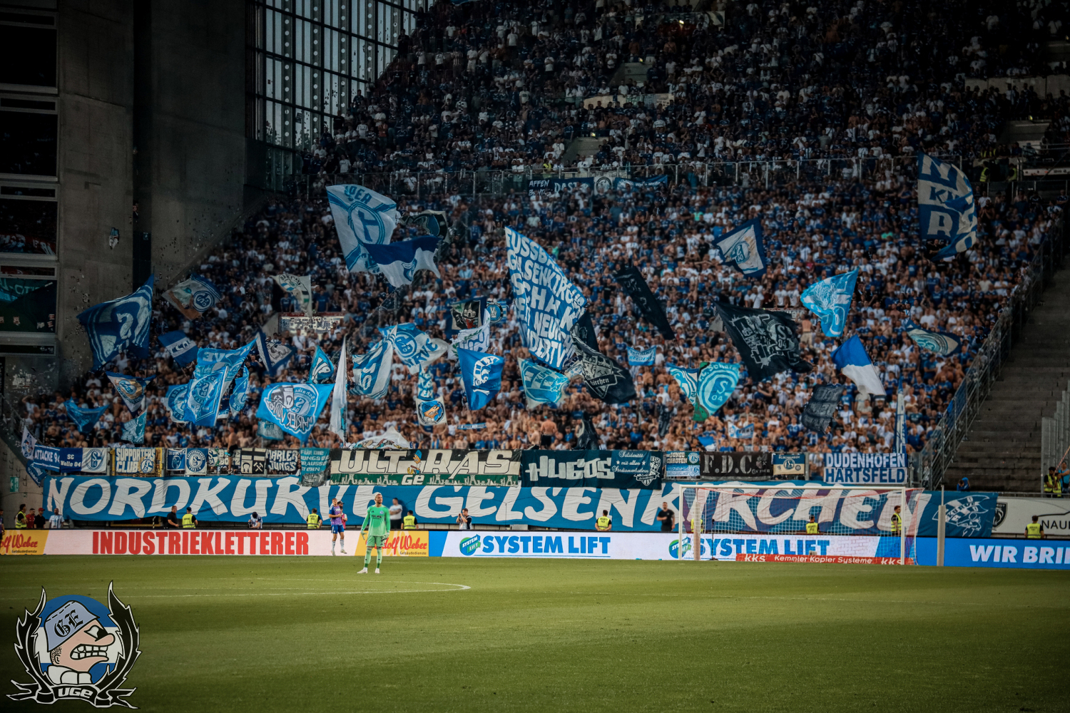 WEB_016_20250809_2BL_02_1FCK_a_IMG_2057