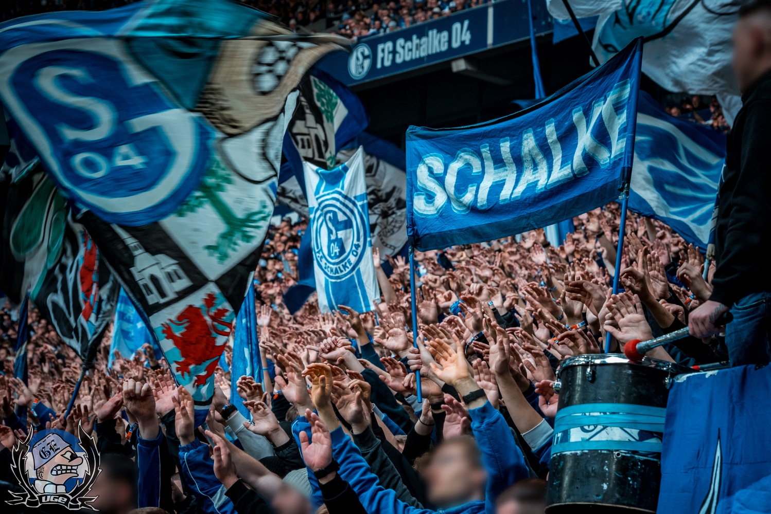 WEB_006_20251108_2BL_12_SVE_h_STB_7891